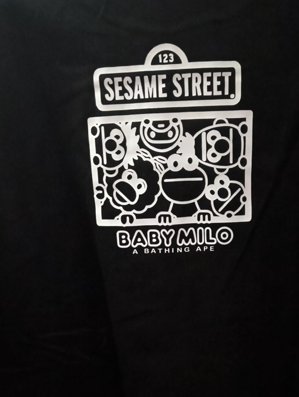 A Bathing Ape Baby Milo x Sesame Street Black Shirt Size 2XL Runs Small XL - Picture 6 of 6